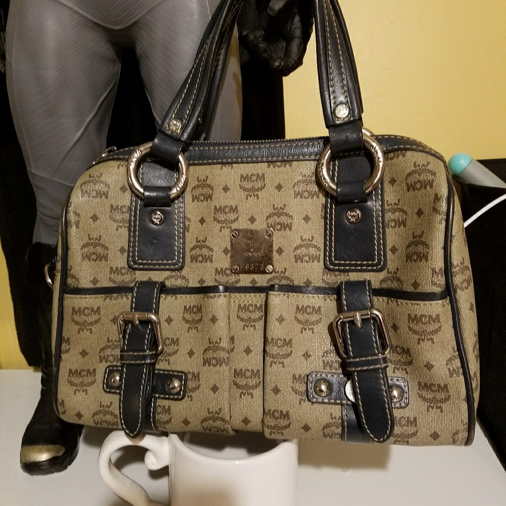 Handbag